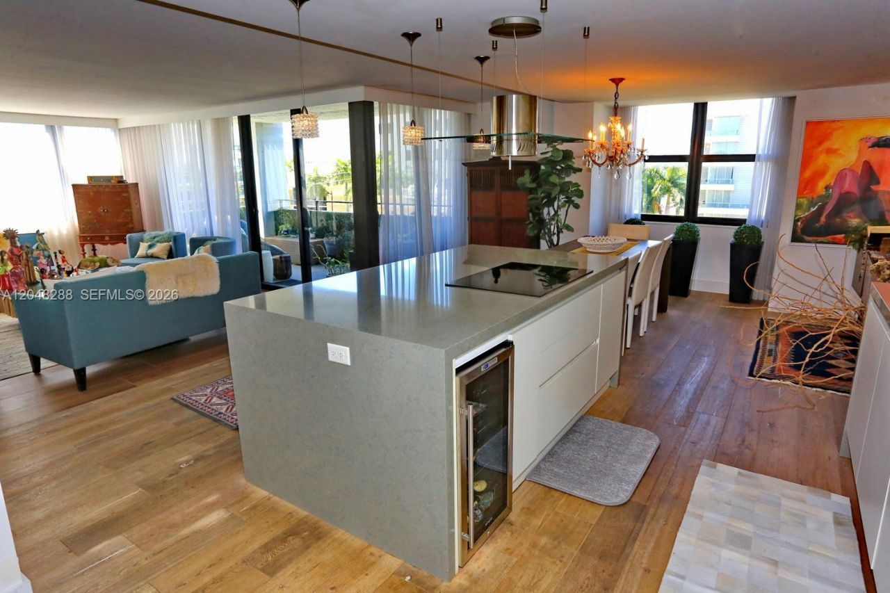 9660 W Bay Harbor Dr, Unit 5A, Bay Harbor Islands, FL 33154 Photo