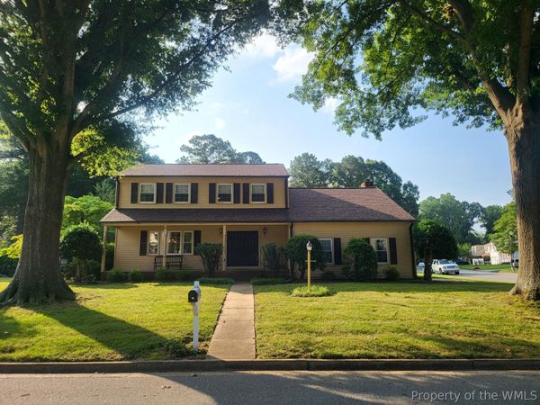 24 E Governor Drive, Newport News, VA 23602