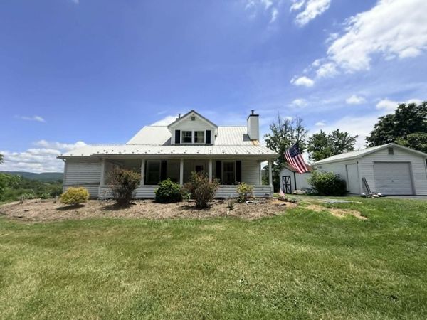 6350 N Seneca Trl, Sinks Grove, WV 24976