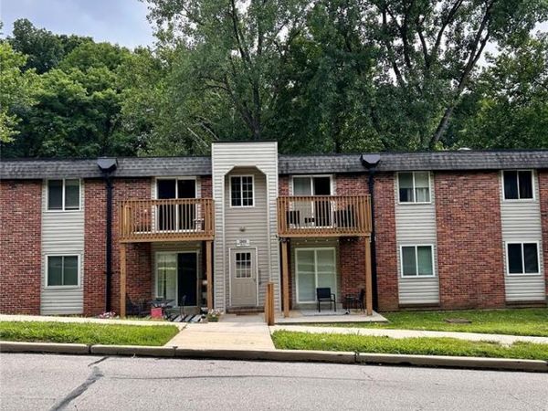 2800 Blackforest Drive , Unit D, Unincorporated, MO 63129