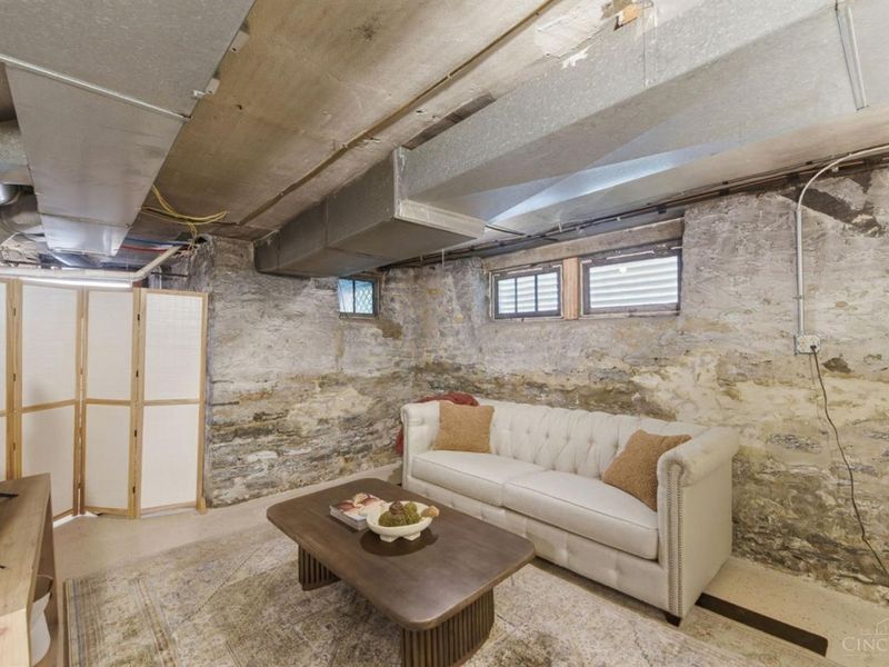 2486 Observatory Avenue, Cincinnati, OH 45208 Photo 43