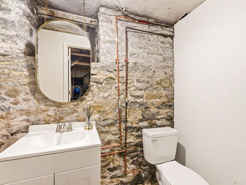 2486 Observatory Avenue, Cincinnati, OH 45208 Photo 45