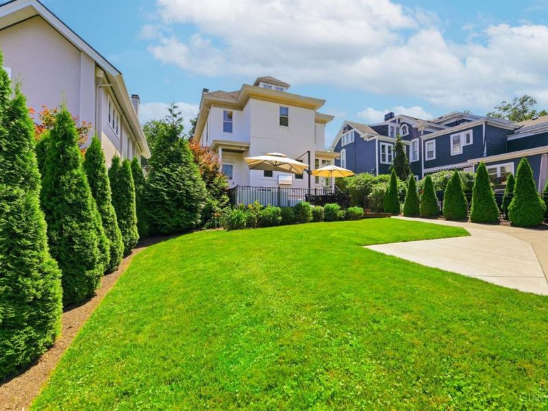 2486 Observatory Avenue, Cincinnati, OH 45208 Photo 52