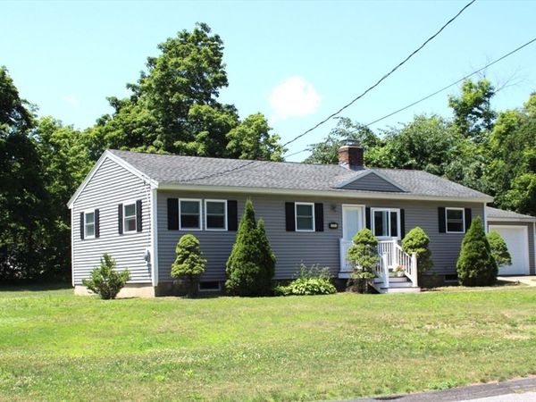 21 Whitcomb Dr, Lancaster, MA 01523