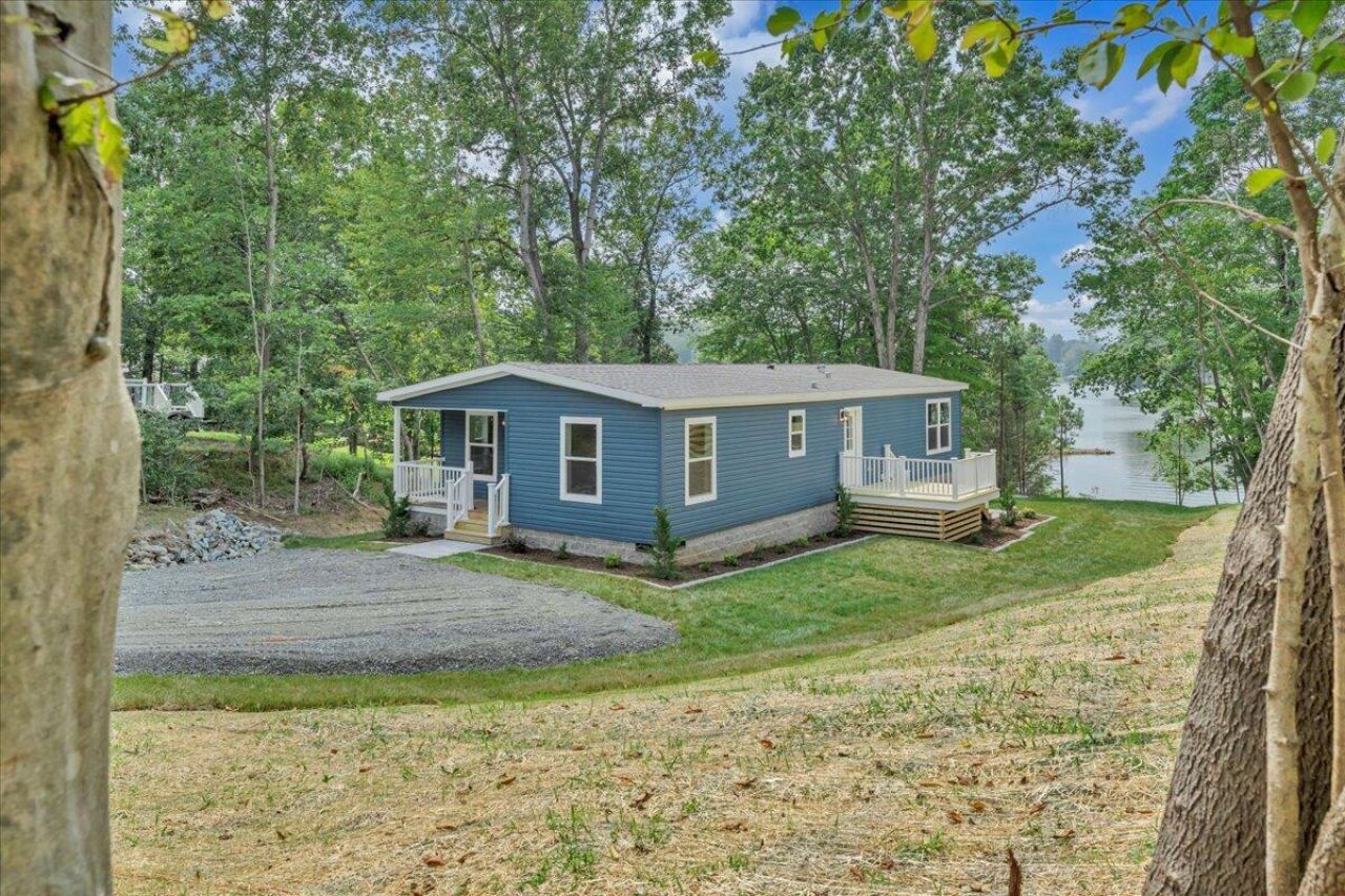 165 Spence Rd, Union Hall, VA 24176 Main Photo