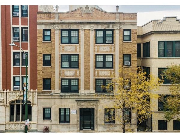 511 W Belmont Avenue , Unit 34, Chicago, IL 60657