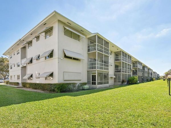 1000 Hillcrest Ct , Unit 303, Hollywood, FL 33021
