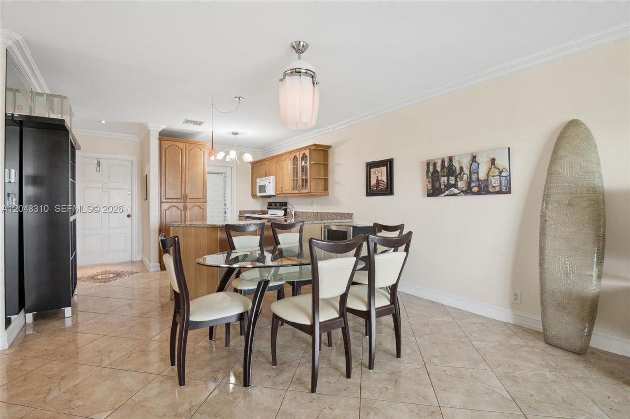1000 Hillcrest Ct, Unit 303, Hollywood, FL 33021 Photo