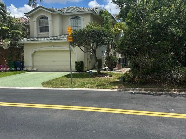 10386 NW 7th St , Coral Springs, FL 33071