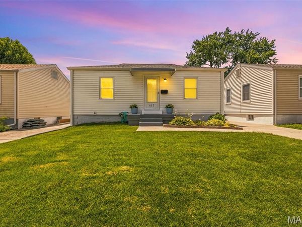 417 Tower Grove Place, St Charles, MO 63301