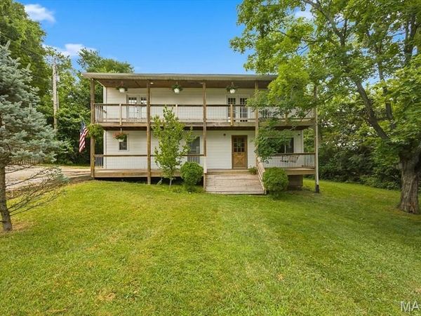 814 Eureka Road, Eureka, MO 63025
