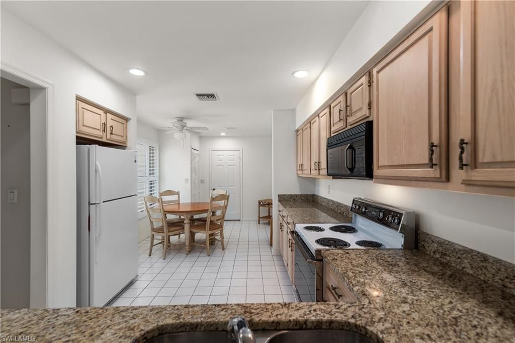 6658 Trident Way , Unit J4, Naples, FL 34108 Photo