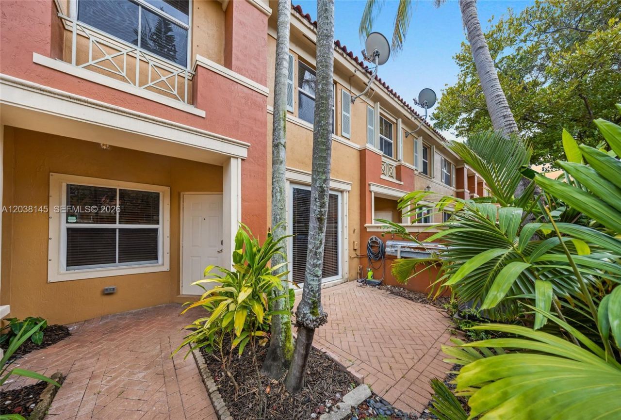 11411 NW 60th St , Unit 283, Doral, FL 33178 Photo