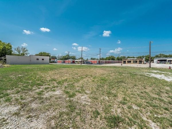 8017 White Settlement Road, White Settlement, TX 76108