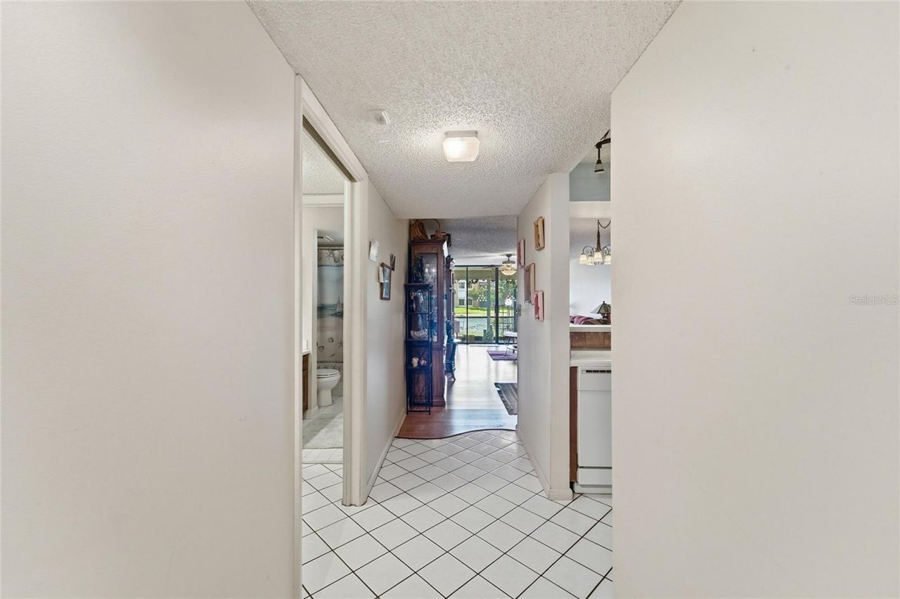 5605 Coral Lake Drive , Unit 105, Margate, FL 33063 Photo