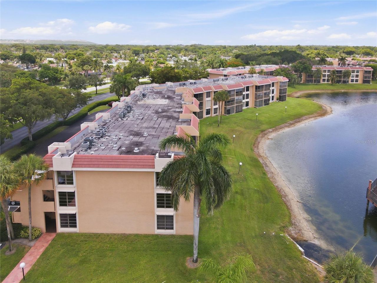 5605 Coral Lake Drive , Unit 105, Margate, FL 33063 Photo
