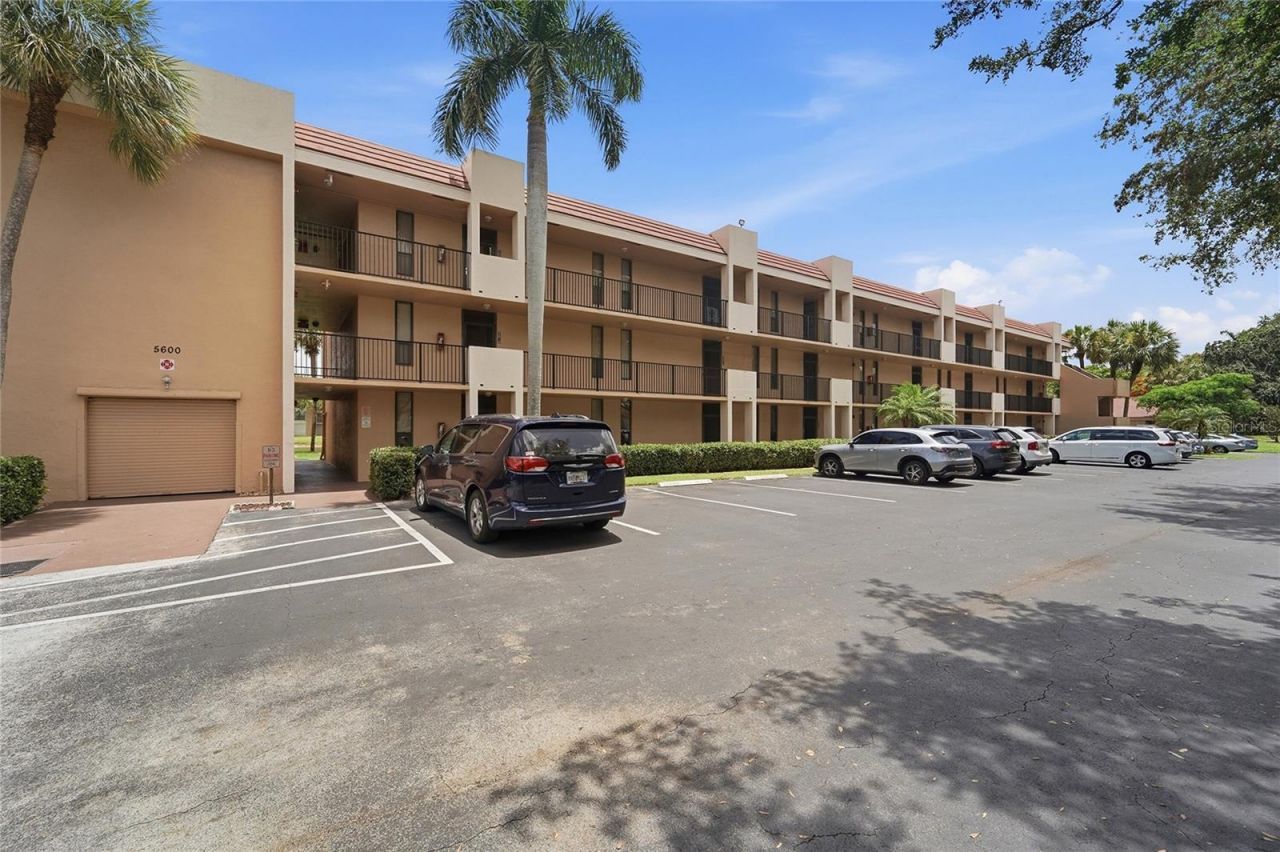 5605 Coral Lake Drive , Unit 105, Margate, FL 33063 Photo