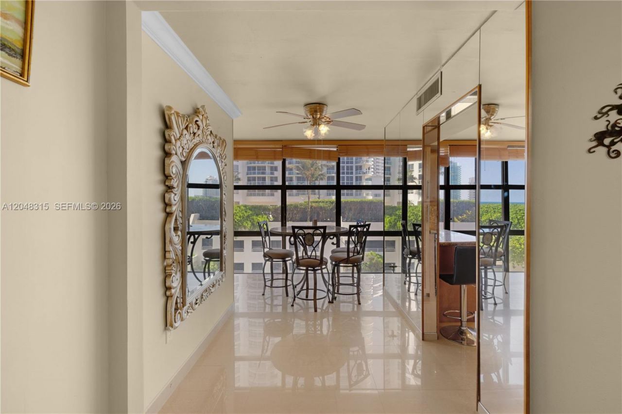 6423 Collins Ave, Unit 703, Miami Beach, FL 33141 Photo