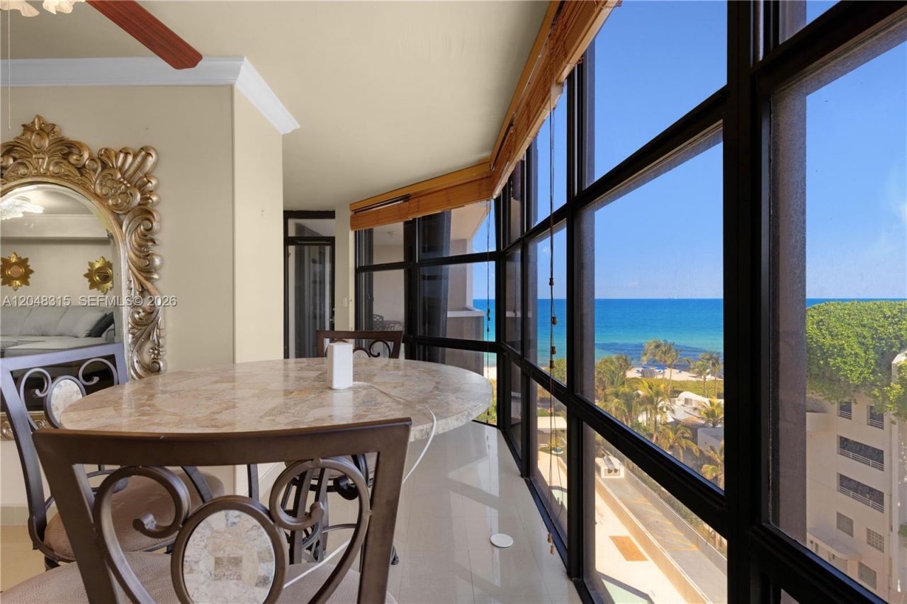 6423 Collins Ave, Unit 703, Miami Beach, FL 33141 Photo