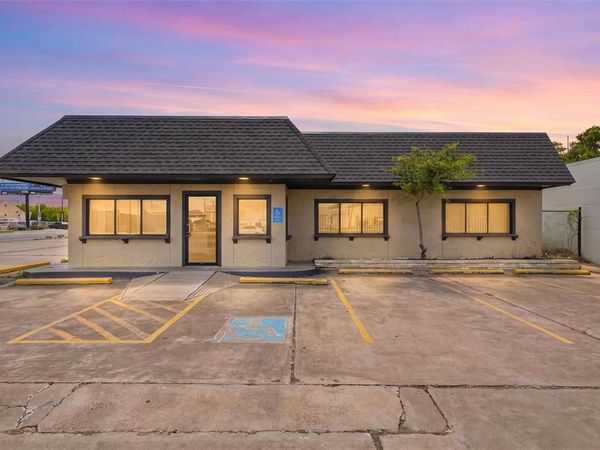 2501 Franklin Avenue , Waco, TX 76710
