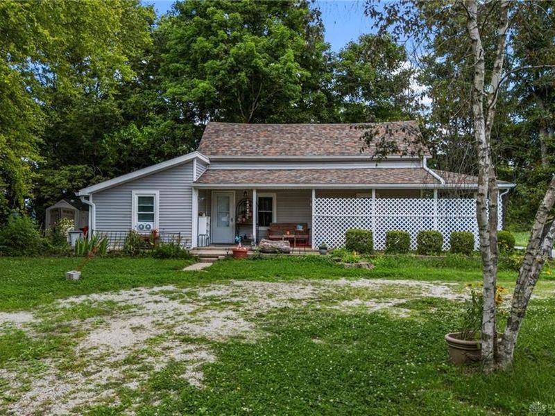 691 N Bickett Road, Xenia Township, OH 45385 Photo 2