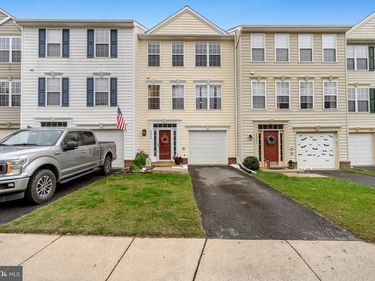 35935 CLOVER TERRACE, ROUND HILL, VA 20141