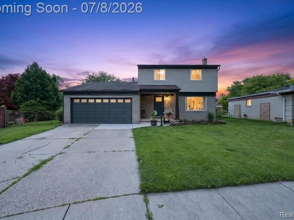 53962 Kirk Court, New Baltimore, MI 48047