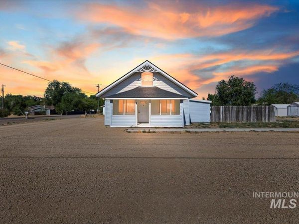 2415 Canyon Creek Rd, Mountain Home, ID 83647