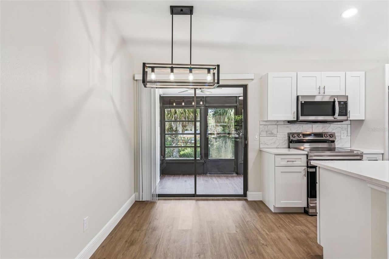 12441 Orangewood Circle, Tavares, FL 32778 Photo