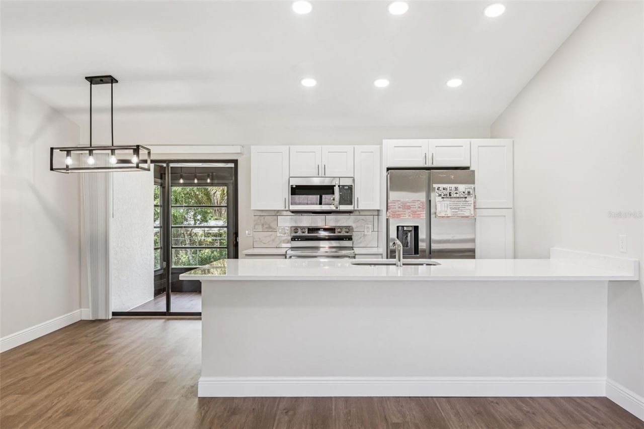 12441 Orangewood Circle, Tavares, FL 32778 Photo