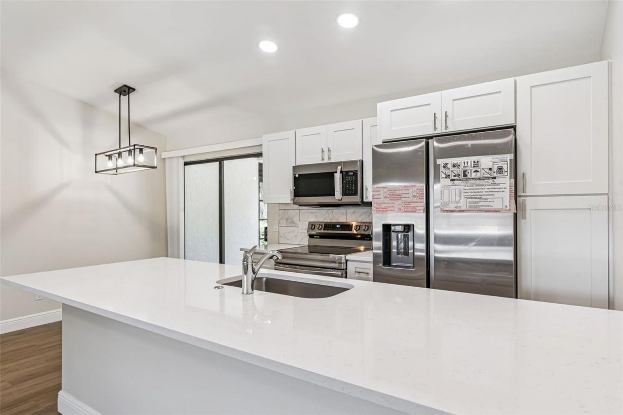 12441 Orangewood Circle, Tavares, FL 32778 Photo