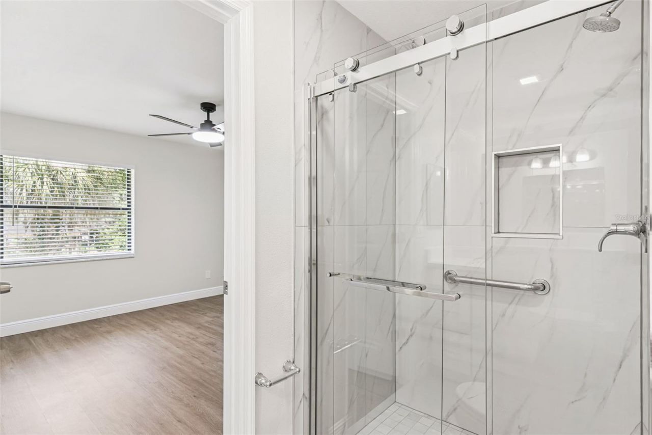 12441 Orangewood Circle, Tavares, FL 32778 Photo