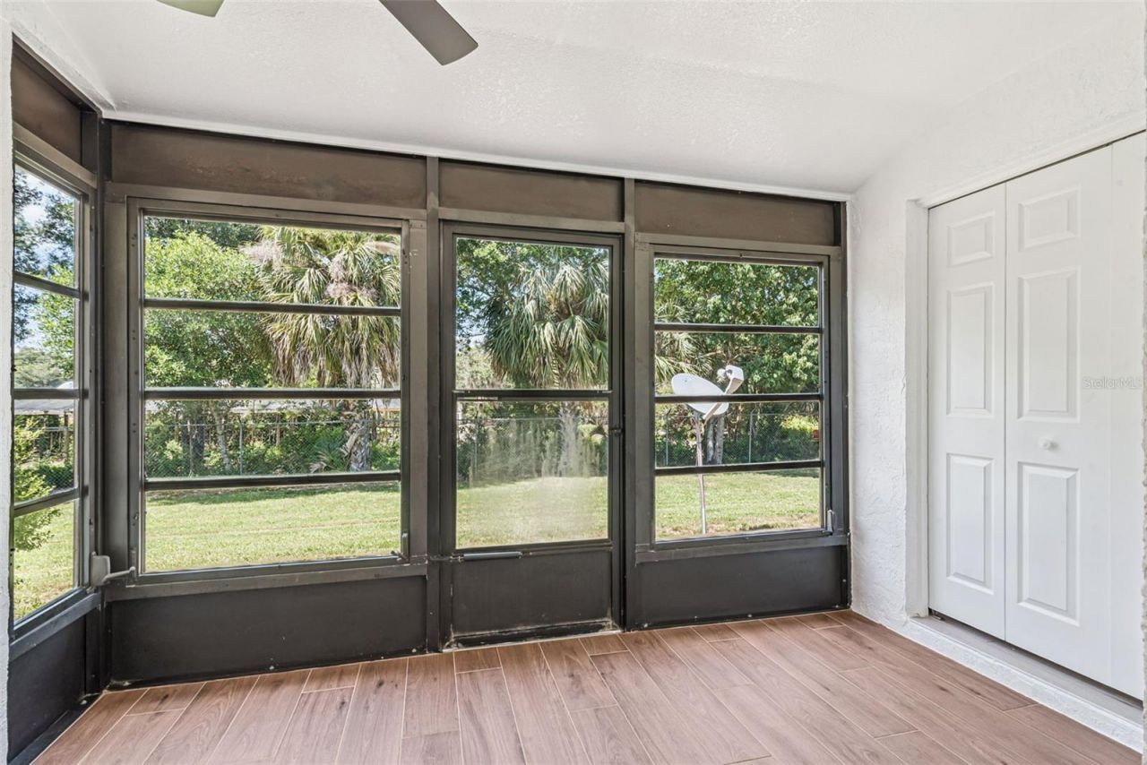 12441 Orangewood Circle, Tavares, FL 32778 Photo