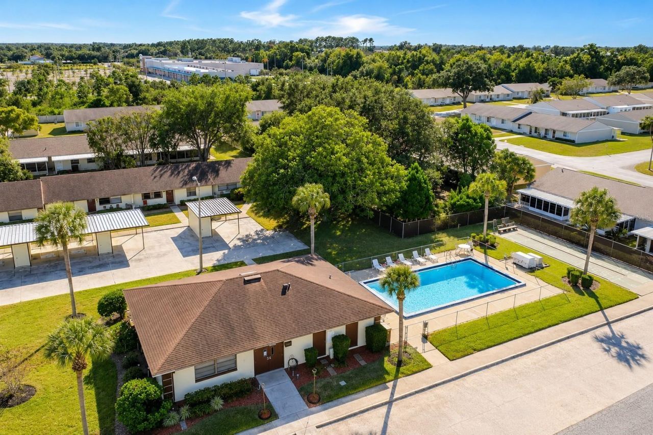 12441 Orangewood Circle, Tavares, FL 32778 Photo