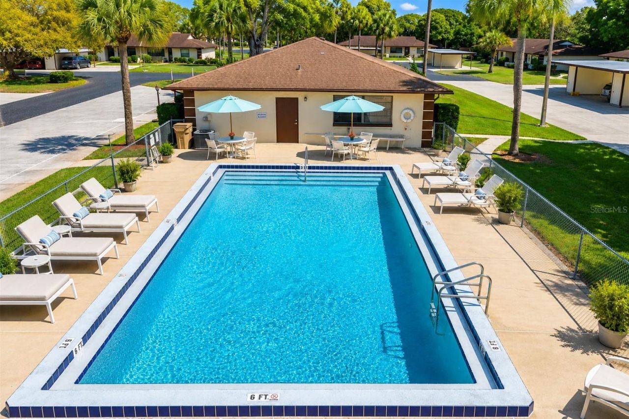 12441 Orangewood Circle, Tavares, FL 32778 Photo