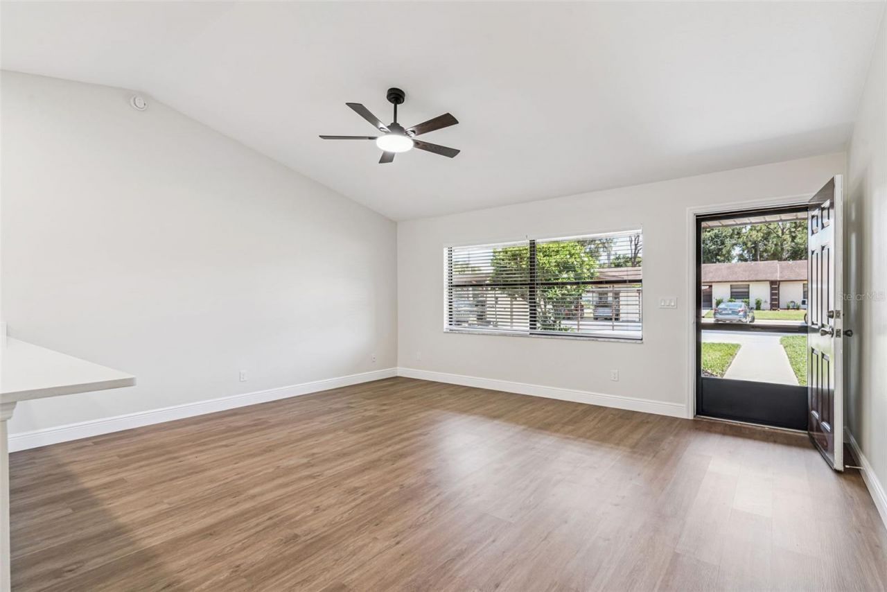 12441 Orangewood Circle, Tavares, FL 32778 Photo