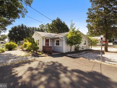 901 BEACH BOULEVARD, FORKED RIVER, NJ 08731