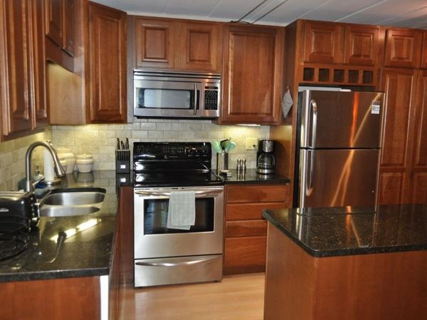 2051 Allen Boulevard, Unit 201, Middleton, WI 53562