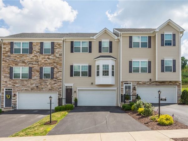 662 Freedom Dr, Carnegie, PA 15106