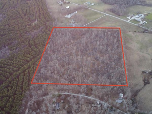 Sharon Circle, Crossville, TN 38572