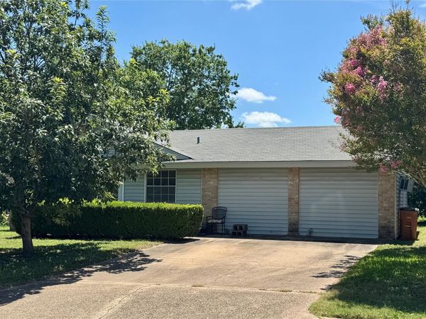 5813 Cedardale DR, Austin, TX 78745