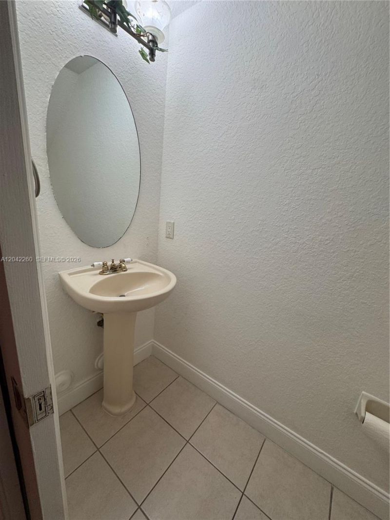 8810 W Flagler St , Unit 11, Miami, FL 33174 Photo