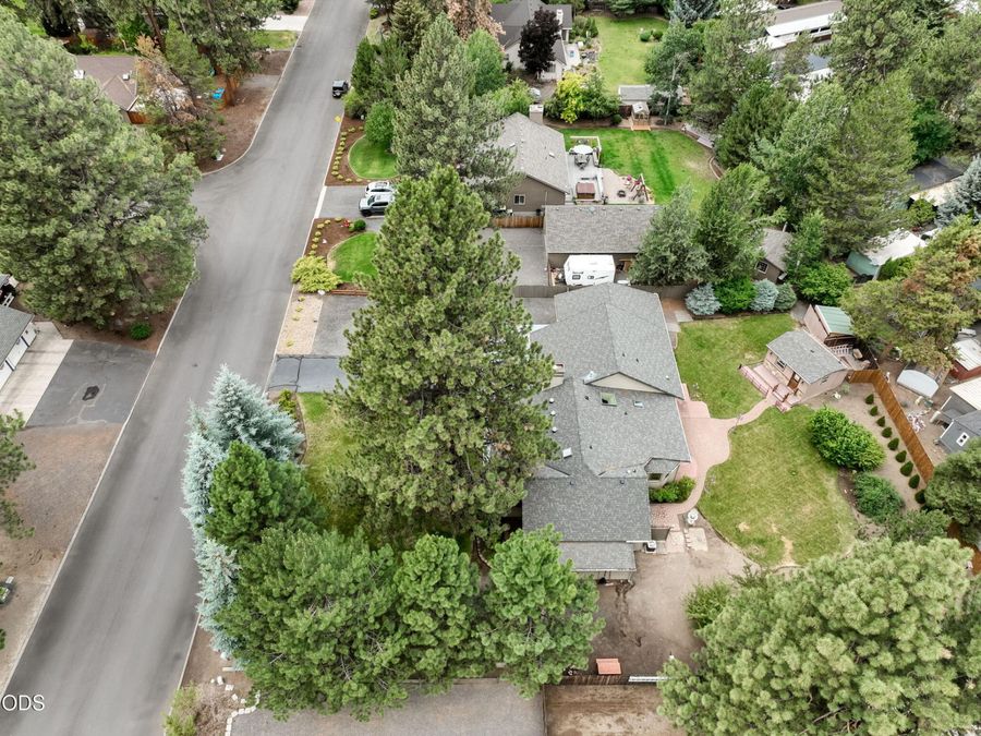 Property Image 100