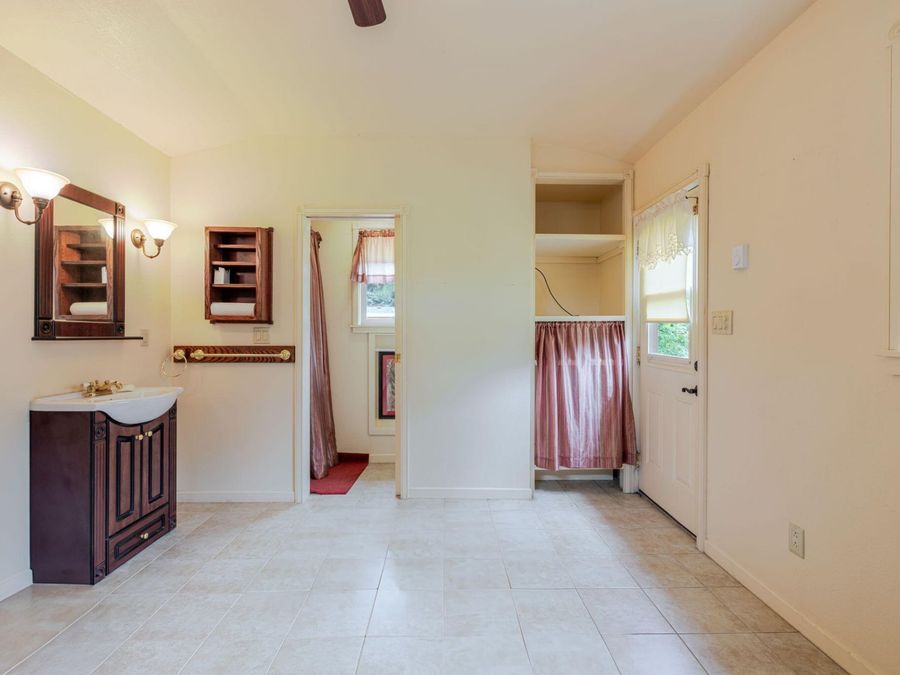 Property Image 66