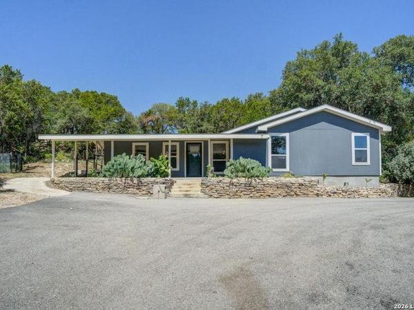 700 Firefly, Canyon Lake, TX 78133