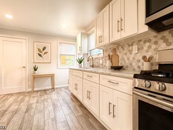 152 Maple Ave, Unit 2, Rahway, NJ 07065