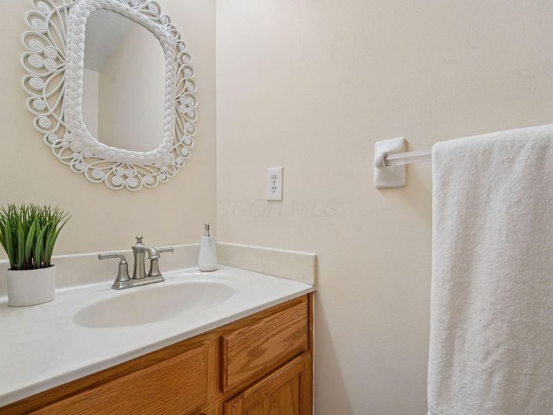 253 Tar Heel Drive, Delaware, OH 43015 Photo 13
