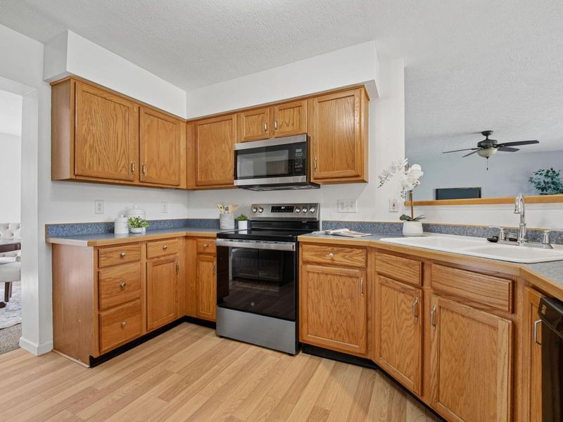 253 Tar Heel Drive, Delaware, OH 43015 Photo 14