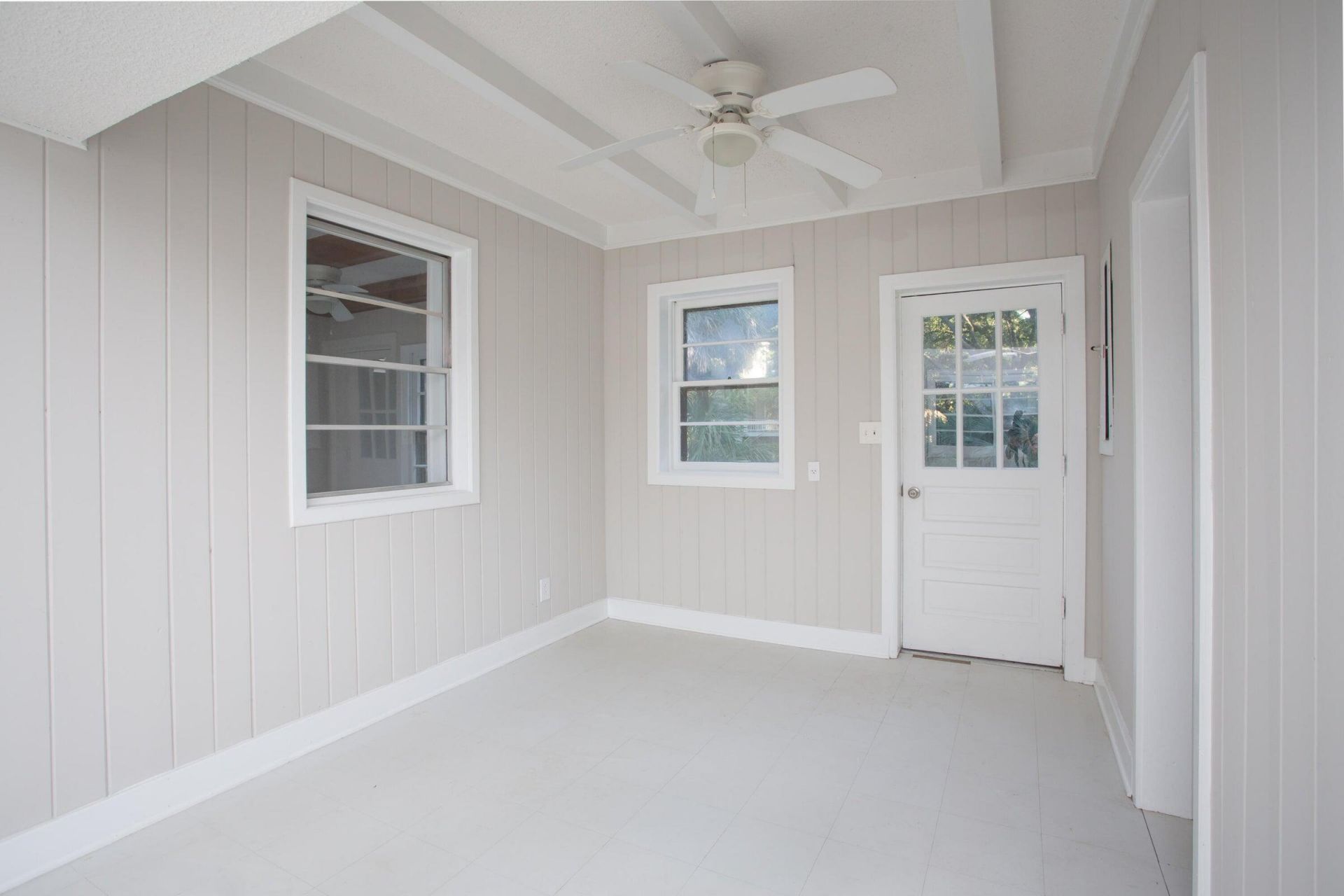 2851 Ion Avenue Photo 16