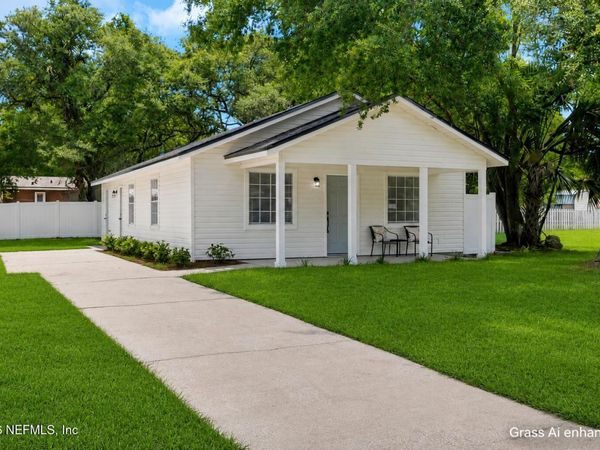 824 S 10TH Street, Fernandina Beach, FL 32034